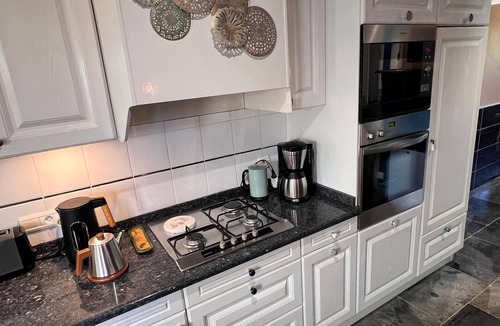 Montmeillant House | The Artists' Refuge