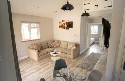 Cleeve House | The Ash View