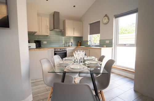 Cleeve Cabin | The Ash View in North Somerset