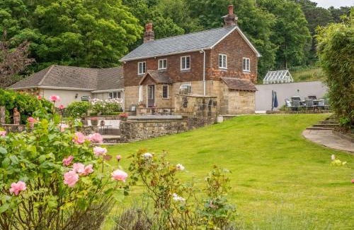 Coleman's Hatch House | The Ashdown Escape