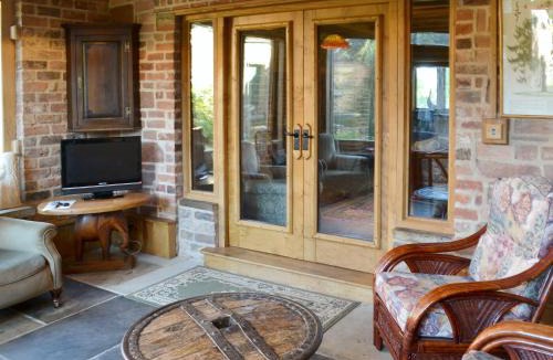 Darlington House | The Ashes