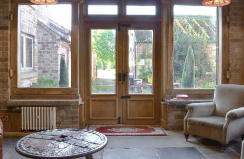 Darlington House | The Ashes