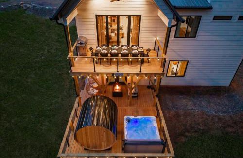 Arden House | The Asheville Chalet