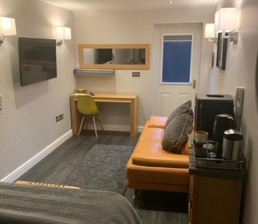 Sutton-in-Ashfield Bed & Breakfast | The Ashfield