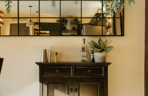 Lancaster House | The Ashfield House - Close to Downtown Lancaster