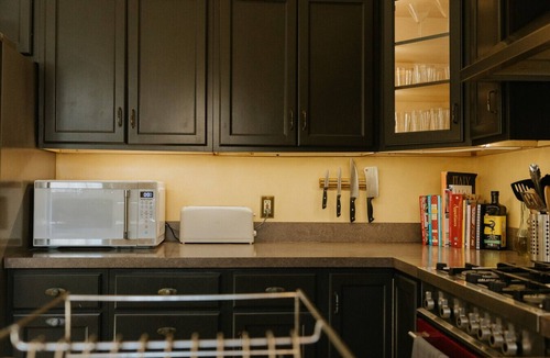 Lancaster House | The Ashfield House - Close to Downtown Lancaster