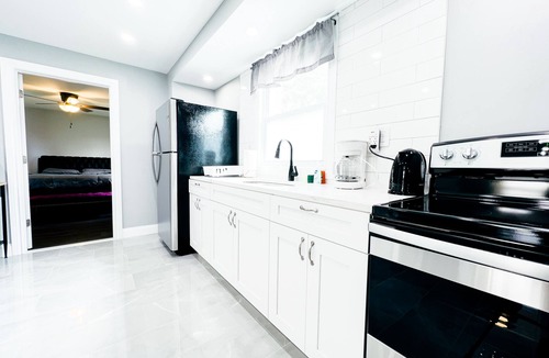 Niagara Falls House | The Ashland Manor
