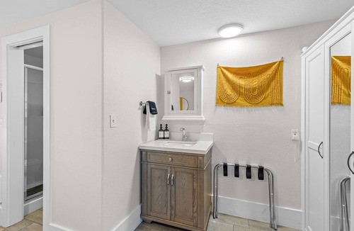 Ashland Apartment | The Ashland Social | Guest Studio