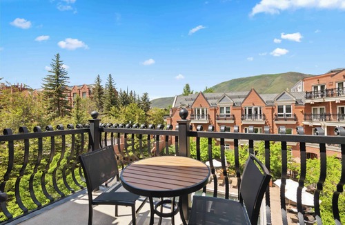 Downtown Condo | The Aspen Mountain Residences 39A - Studio Residence