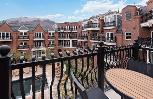 Downtown Condo | The Aspen Mountain Residences 39A - Studio Residence