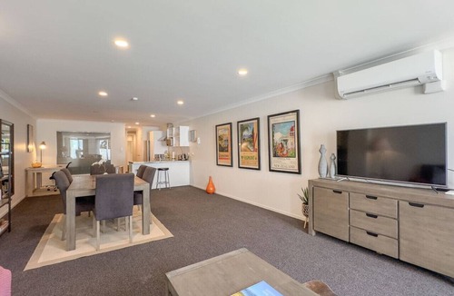 Hamilton Apartment | The Aspiring Apartment