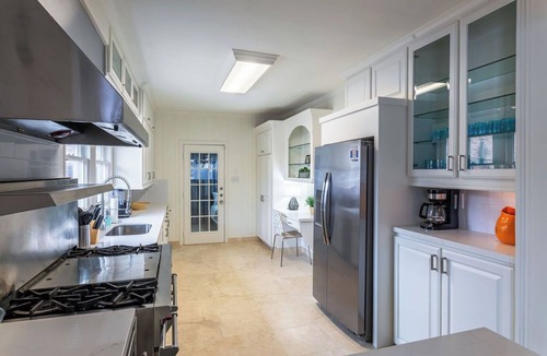 Neartown House | The Athena! Montrose Luxury Chef's Kitchen 6BR+1 ★