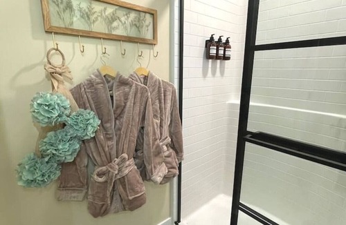 Perryville Hotel | The Atrium - A Boutique Hotel - Suite 11