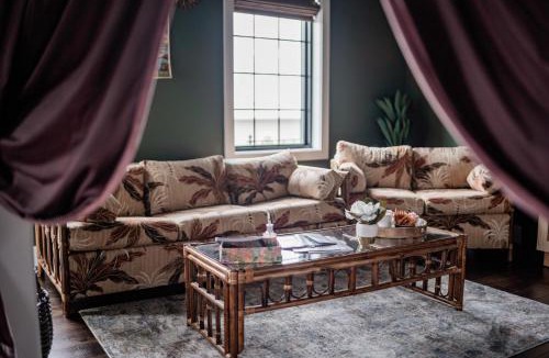 Perryville Hotel | The Atrium A Boutique Hotel Suite 14