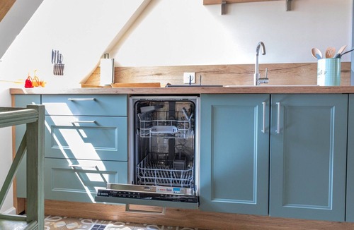 Tremblay-les-Villages Apartment | The Atypical ~ Garden ~ Autonomous Arrival