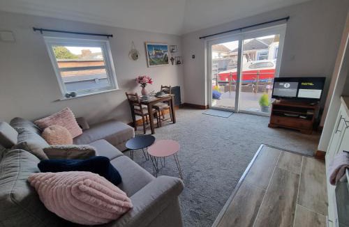 Kirkbean House | The Auld Byre - by the Beach