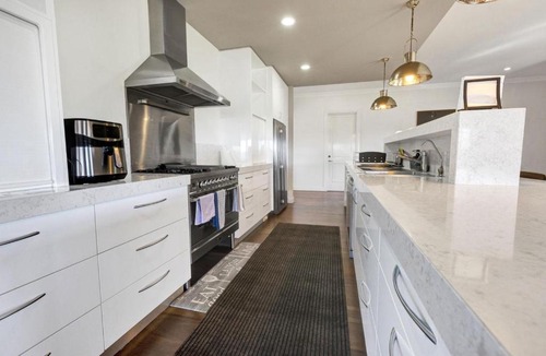 Longford House | The AUSF Homestead