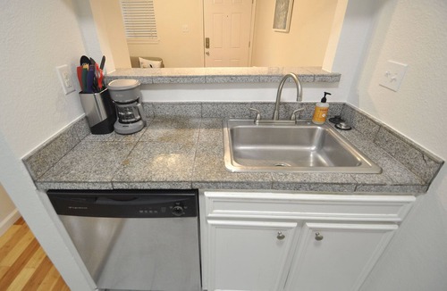 South Lamar Condo | The Austin Cool Condo