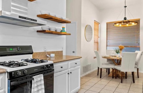 Wells Branch House | The Austin Oak! Single level 3 bedroom charmer!nn