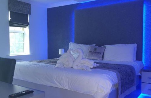 Blackburn Hotel | The Avenue Hotel Ltd