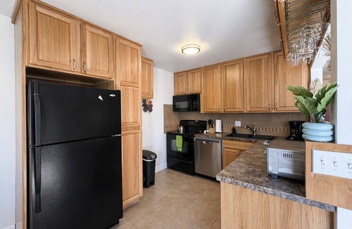 University Park Apartment | The Aviary Near CSU | Pool, Sauna, and Gym