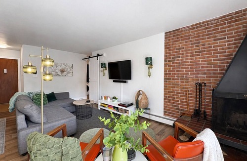 University Park Apartment | The Aviary Near CSU | Pool, Sauna, and Gym