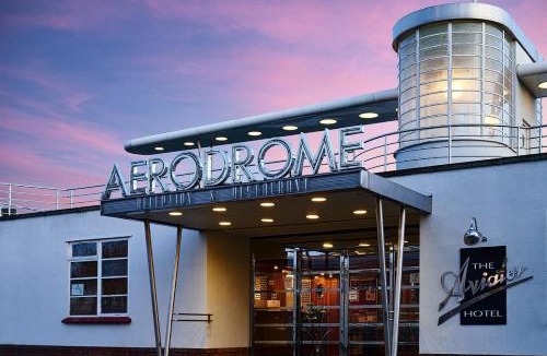 Earls Barton Hotel | The Aviator Hotel