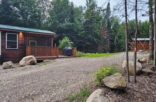 Whippleville Cabin | The Aviator -Tiny Home w/Hot Tub