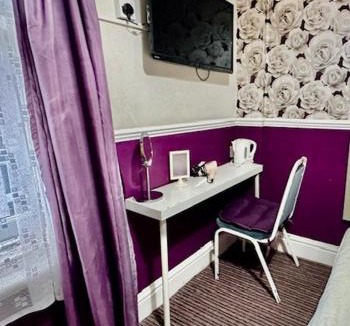 Blackpool Town Center House | The Avon