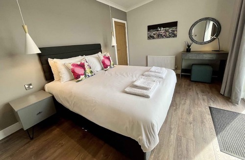 Coleford Cottage | The Avon Lodge (Pet)