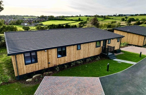 Coleford Cottage | The Avon Lodge (Pet)