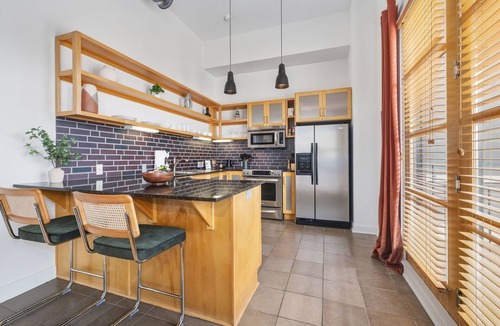 Fayetteville Condo | The Axis - Condo on Dickson St - Walk to UofA