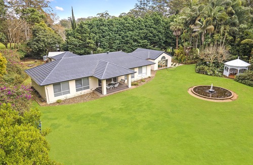 Mount Tamborine House | The Azalea