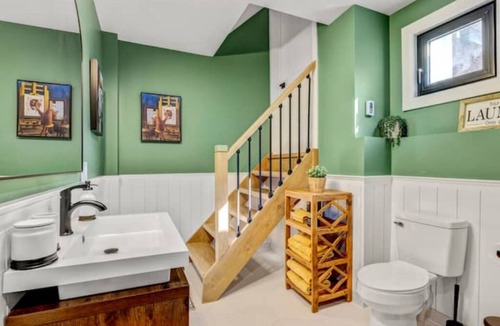 Rathwood Apartment | The Bachelor