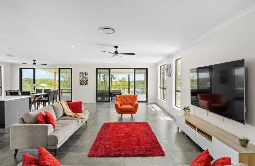 Jimboomba House | The BackDeck Haven