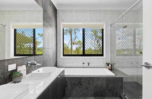 Jimboomba House | The BackDeck Haven