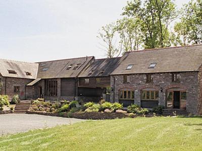 Three Cocks House | The Bailey