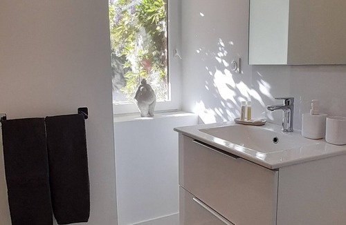 Saint-Sauveur-de-Flee House | The Baker's House