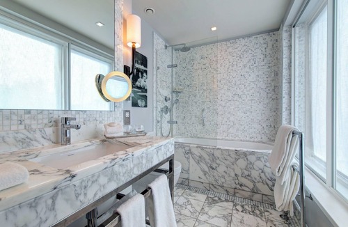 New Town Hotel | The Balmoral Hotel