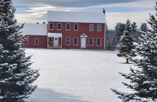 Morrisville House | The Balsam Lodge- Close to All Stowe Has to Offer