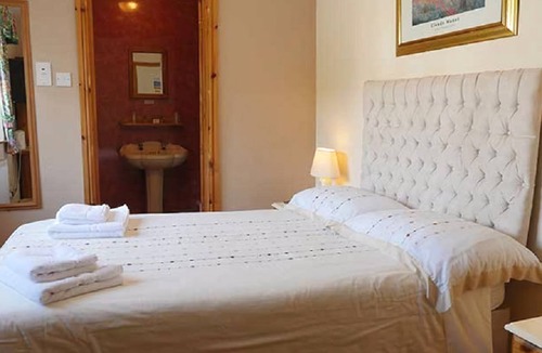 Pont Yates Hotel | The Baltic Inn