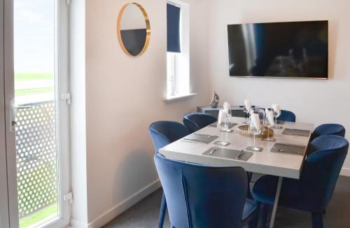 Blyth House | The Bandstand Sea View