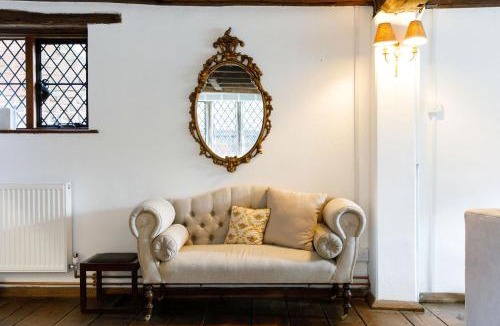 Ditchling House | The Bank House