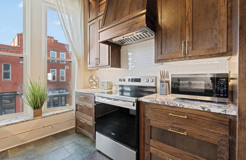 Cleburne House | The Banker's 1887 Penthouse