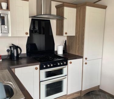 Tiddington Resort | The Bard's Retreat