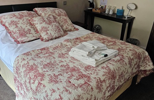 Collingbourne Kingston Bed & Breakfast | The Barleycorn