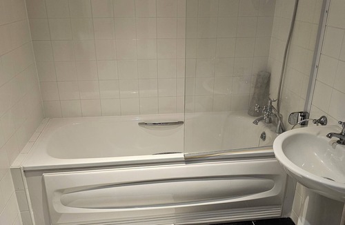 Collingbourne Kingston Bed & Breakfast | The Barleycorn