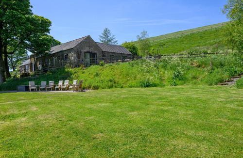 Longnor House | The Barn at Hill House