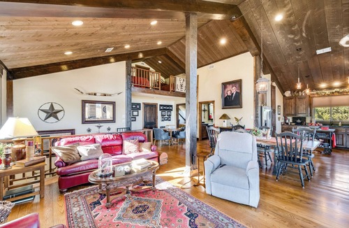 Mobeetie House | The Barn at Quail Creek Ranch - 2 Bedroom Peaceful Ranch Retreat