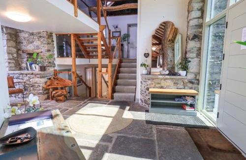 Kendal House | The Barn at Stainton